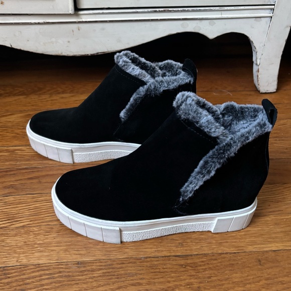 Dolce Vita Fuzzy Ankle Boot Sneakers - Picture 3 of 6